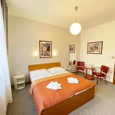 Aurelius Guest house
