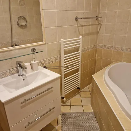 Aurelius 3*