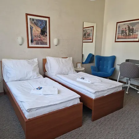 Aurelius 3*
